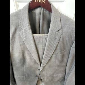 Men’s Hugo Boss Sand Color Suit